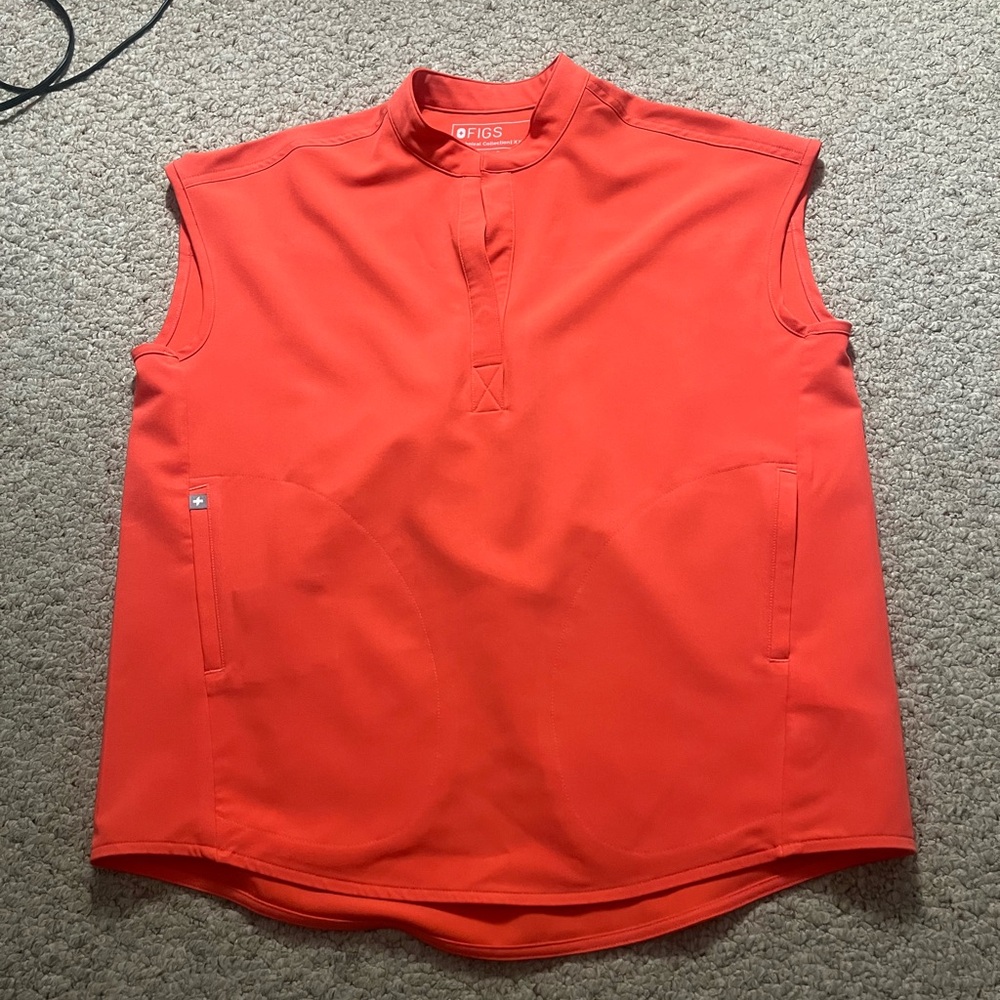 women’s figs fireside rafaela oversized scrub top